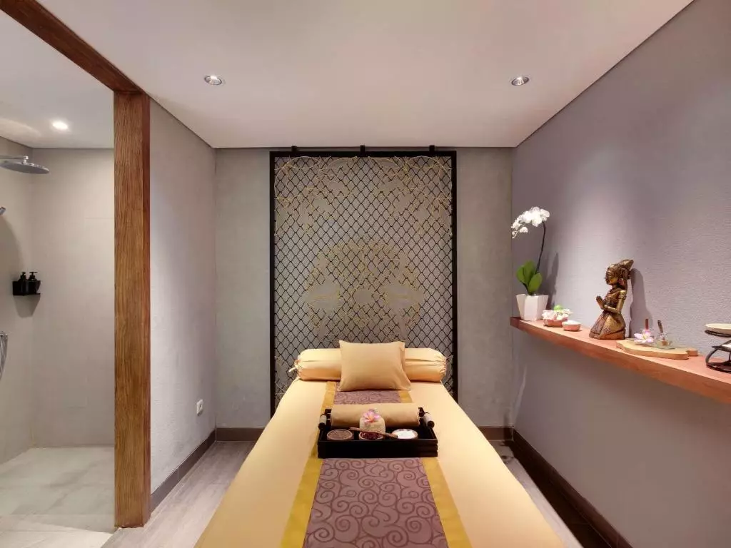Grand Mercure Bali Seminyak